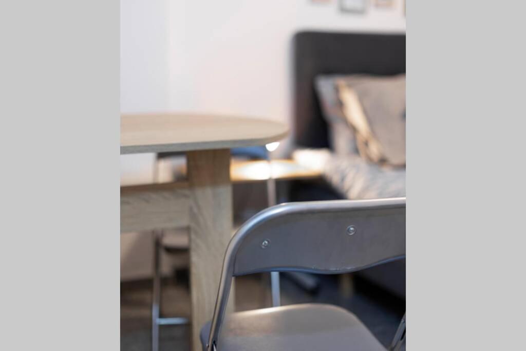 11 Steps From The Center, Lovely Studio Apartamento